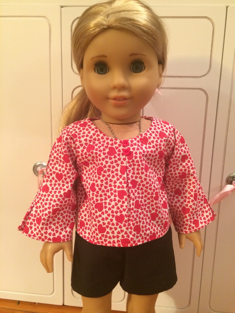 Make a blouse for your 18 inch dolls like American Girl with easy PDF digital sewing patterns from Oh Sew Kat! Free skirt pattern and inspiration gallery.