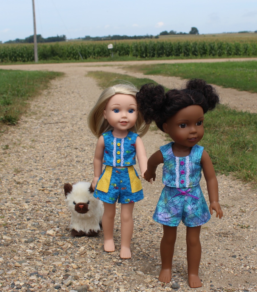 Make a summer outfit for your wellie wishers doll with easy sewing patterns from Oh Sew Kat! PDF sewing pattern for wellie wishers dolls sandbox shorts popsicle top.
