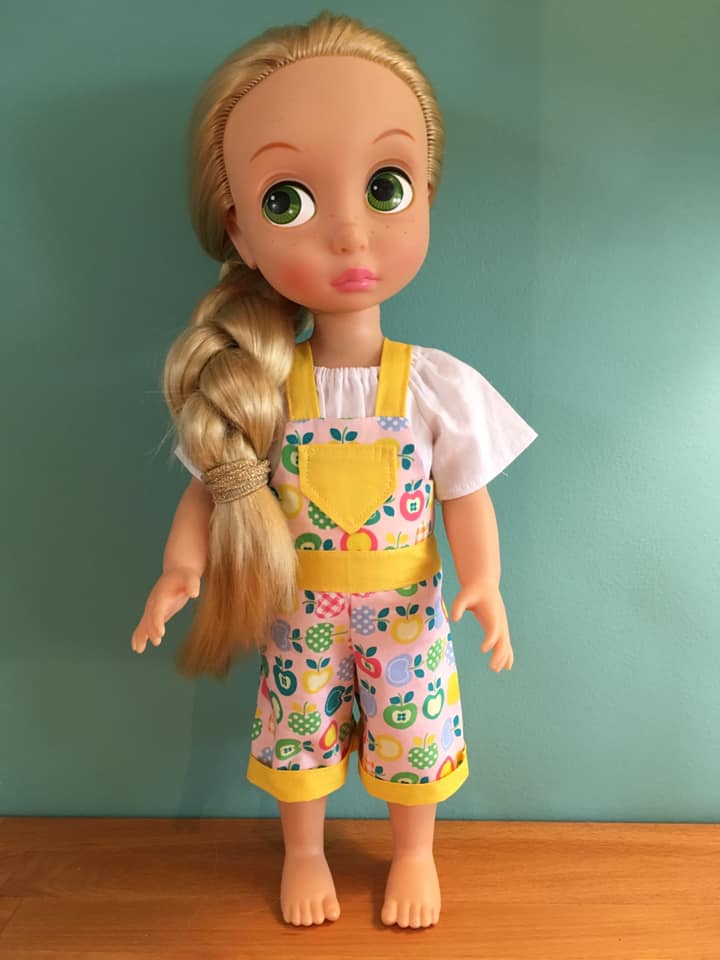 Make easy overalls for girl and boy animators dolls with this digital PDF sewing pattern from OH Sew Kat! Easy to sew beginner level doll clothes patterns for animators like Anna, Elsa and Rapunzel. #animators #dollclothes