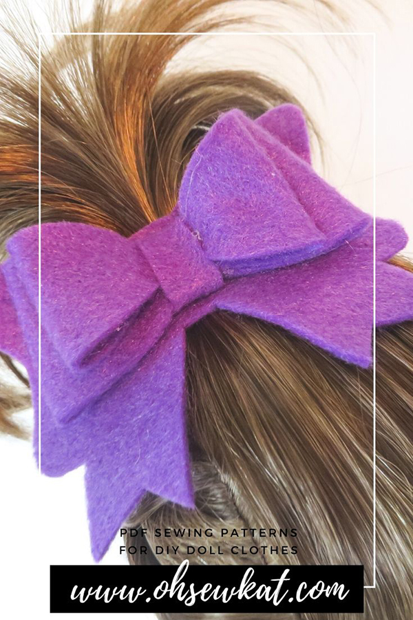 Make a quick and easy cheer bow for your 18 inch doll like Joss Kendrick with this cricut tutorial from OhSewKat! Make it with felt, leather or vinyl and pair it with DIY doll clothes made from Oh Sew Kat! etsy shop PDF digital sewing patterns for dolls.
