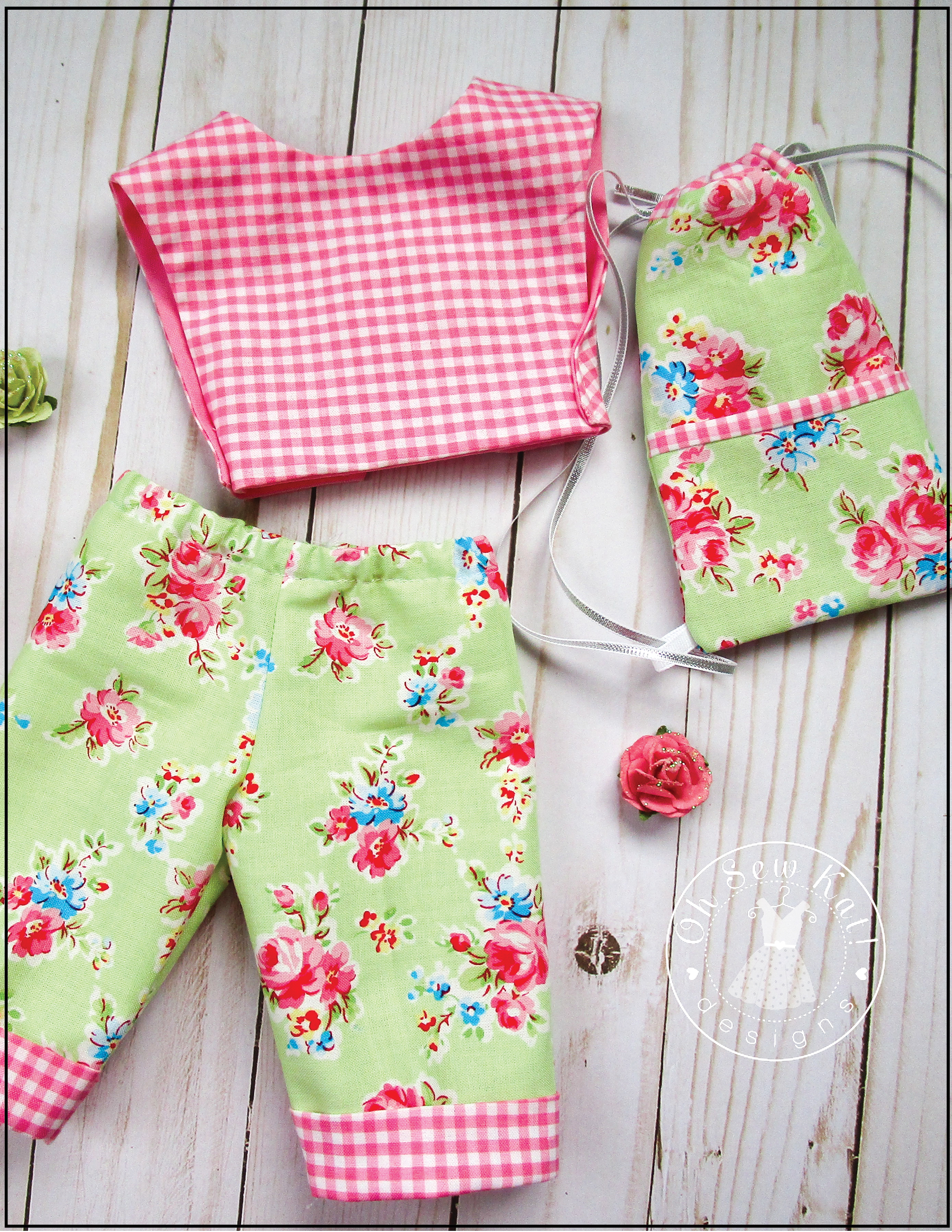 Make this super quick and easy Picnic Play outfit for your 18 inch doll with the PDF digital sewing pattern from OhSewKat. Fat quarter friendly, quick sewing project to make 18 inch doll capris, backpack and simple shirt. Find more patterns in the OHSewKat etsy Shop.